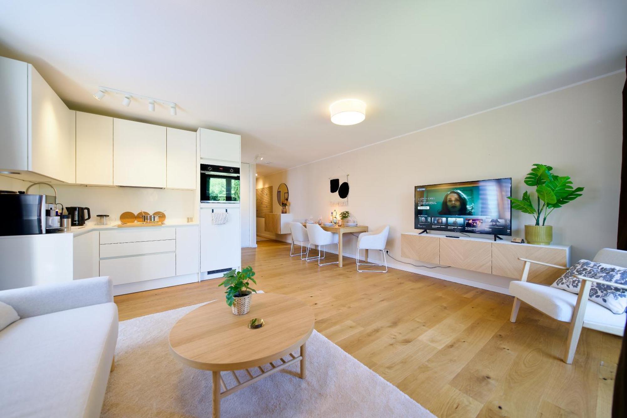 Edler Wohnraum Schwanenteich-Oase Mit Balkon, Kaffeevollautomat, Lift & Parkplatz Lejlighed Zwickau Eksteriør billede