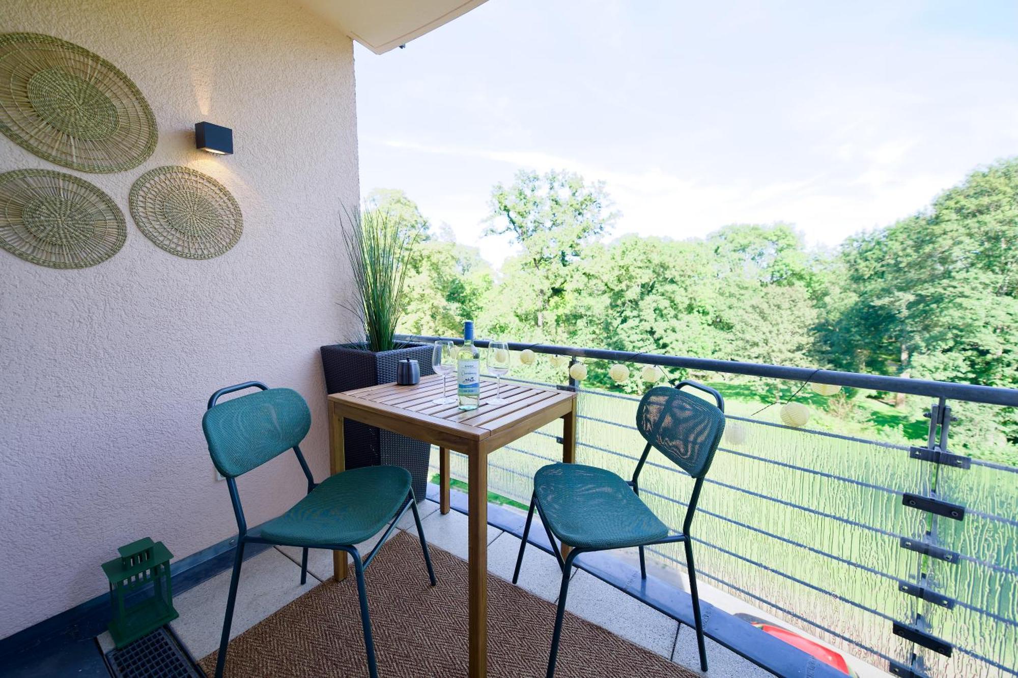 Edler Wohnraum Schwanenteich-Oase Mit Balkon, Kaffeevollautomat, Lift & Parkplatz Lejlighed Zwickau Eksteriør billede